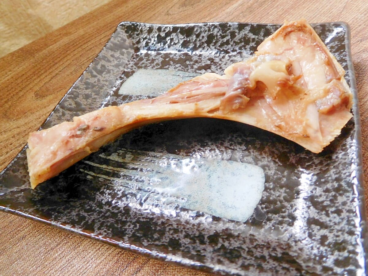 マグロのカマ